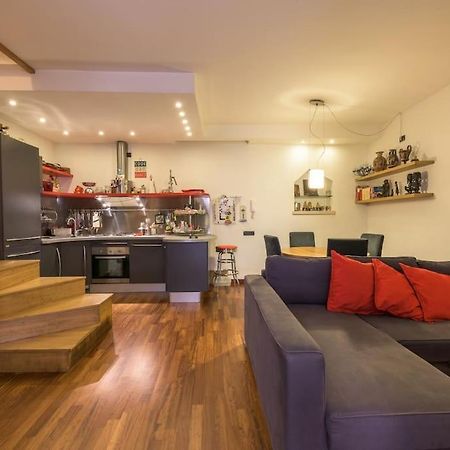 Traditional Apartment In Old City Bari Exterior photo